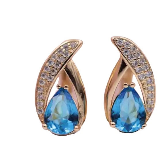 14K Gold Plated Crystal Stud Earrings - Picture 3 of 4